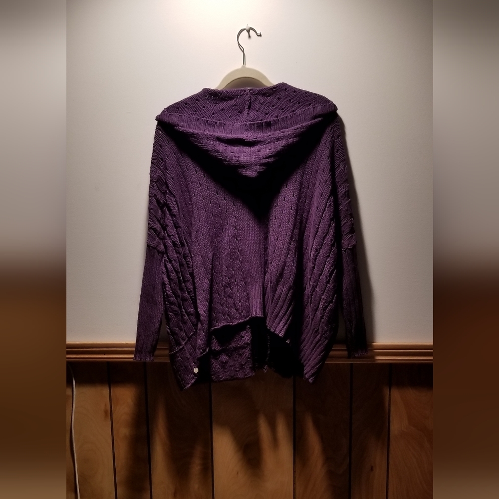šš„HOST PICKš„Pure Handknit brand button up cardigan with hood - Picture 7 of 9